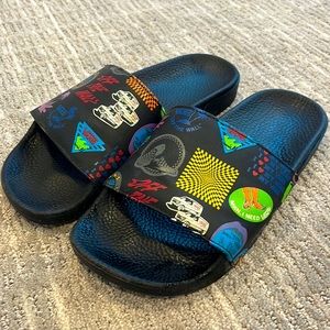 ⭐️Vans Slides⭐️